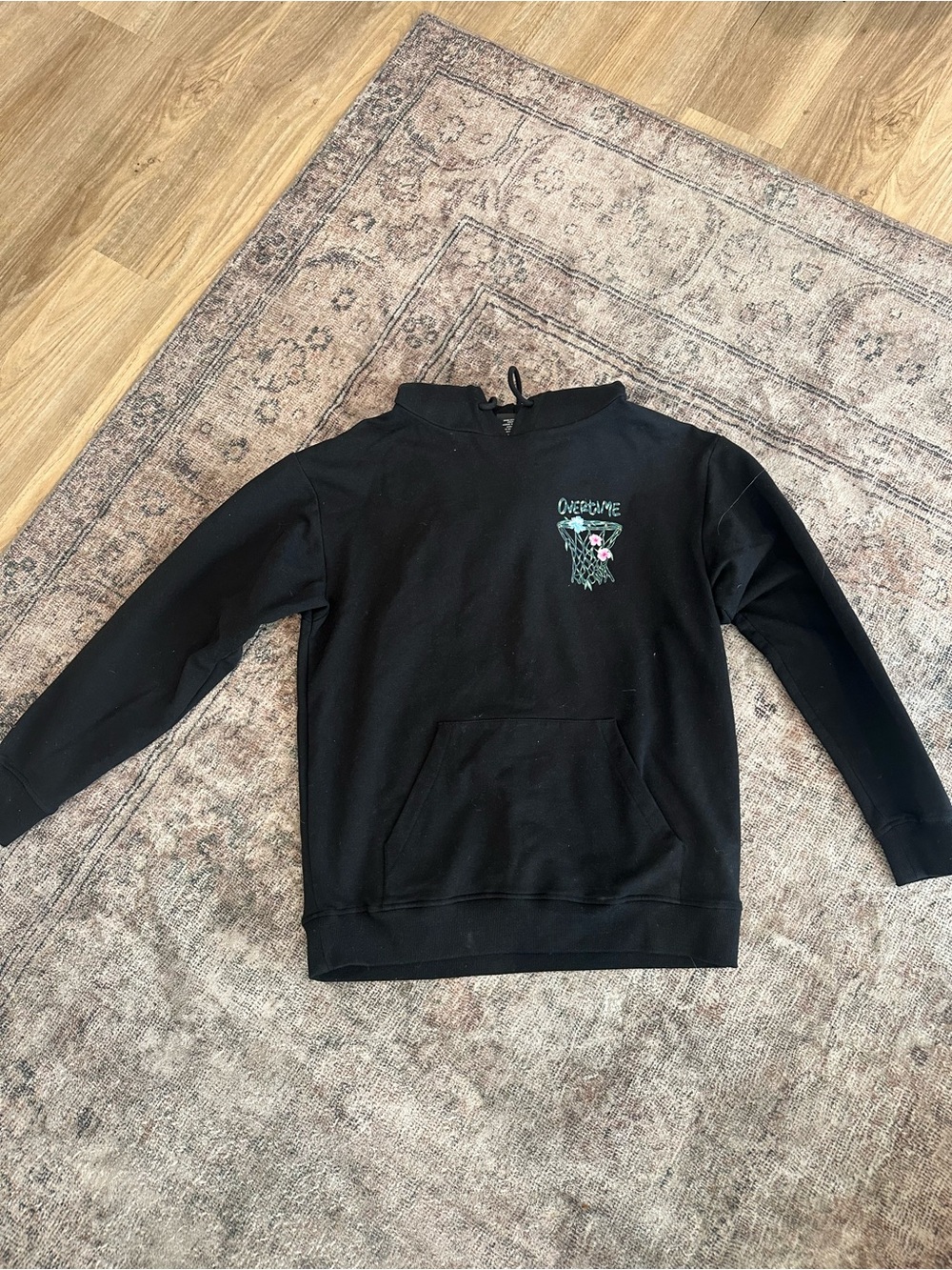 NWT Overtime Hooping Is Paradise Basketball Black Sweater Size Medium